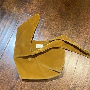 Merit Beauty Signature Makeup Bag Golden Brown Corduroy